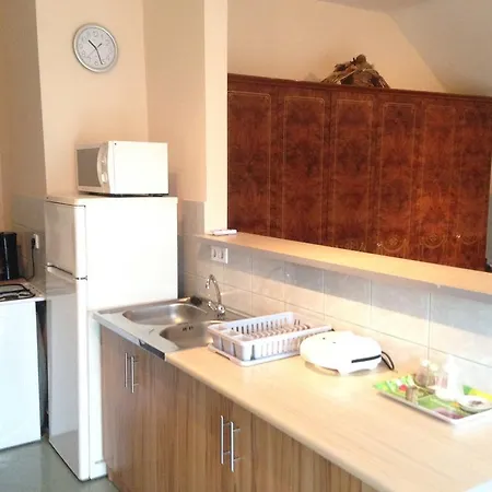 Szeman Kis Apartament *